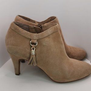 Vince Camuto Vecka Heeled Bootie Sz 8 Beige Suede Zip Up Tassel Almond